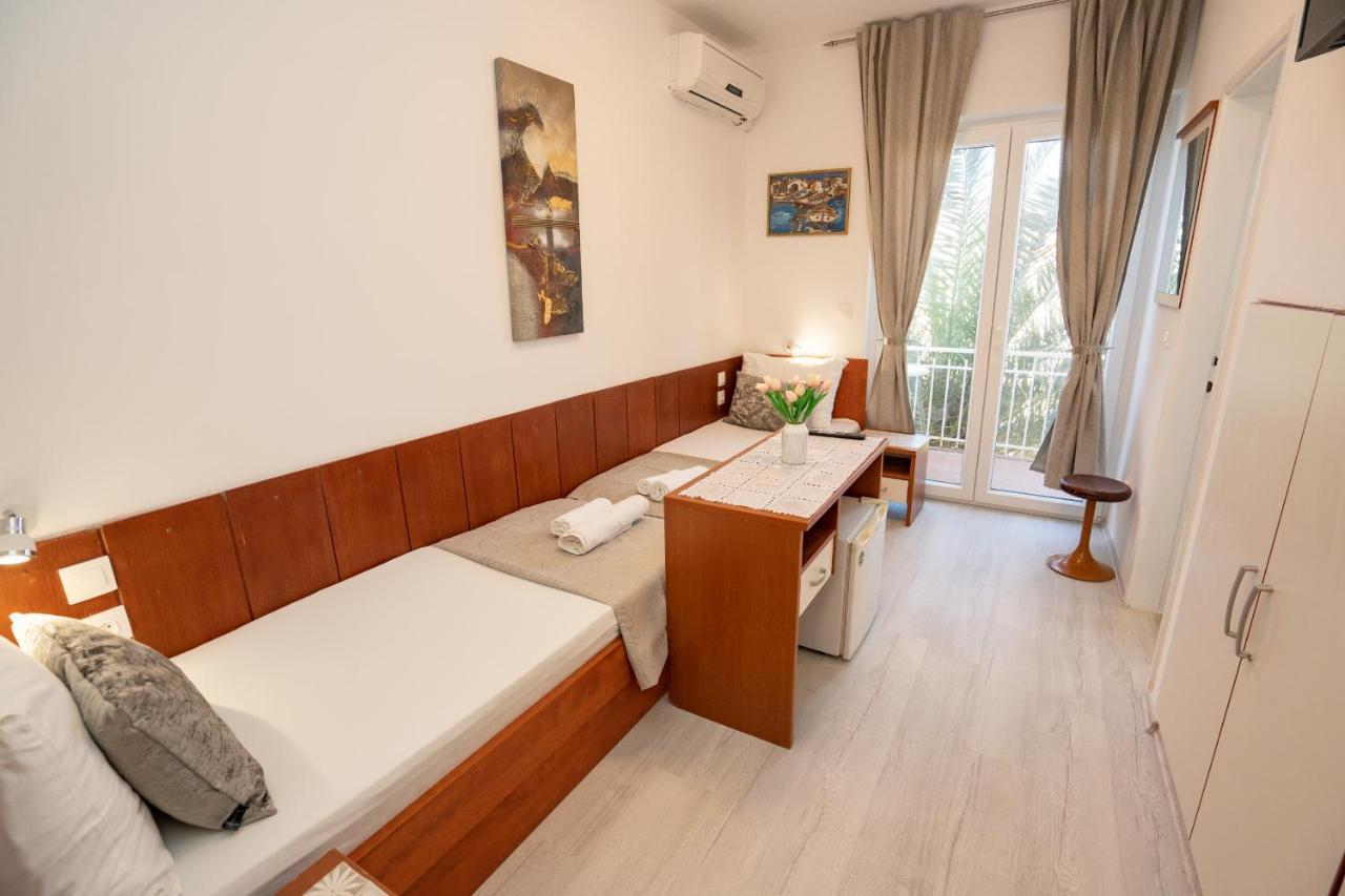 Rooms Magnolia With Pool Novalja Kültér fotó