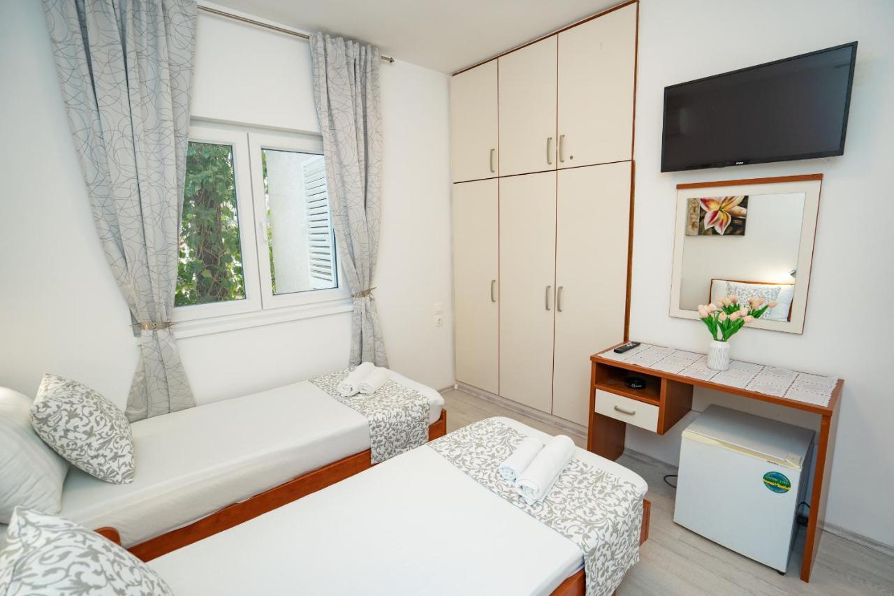 Rooms Magnolia With Pool Novalja Kültér fotó