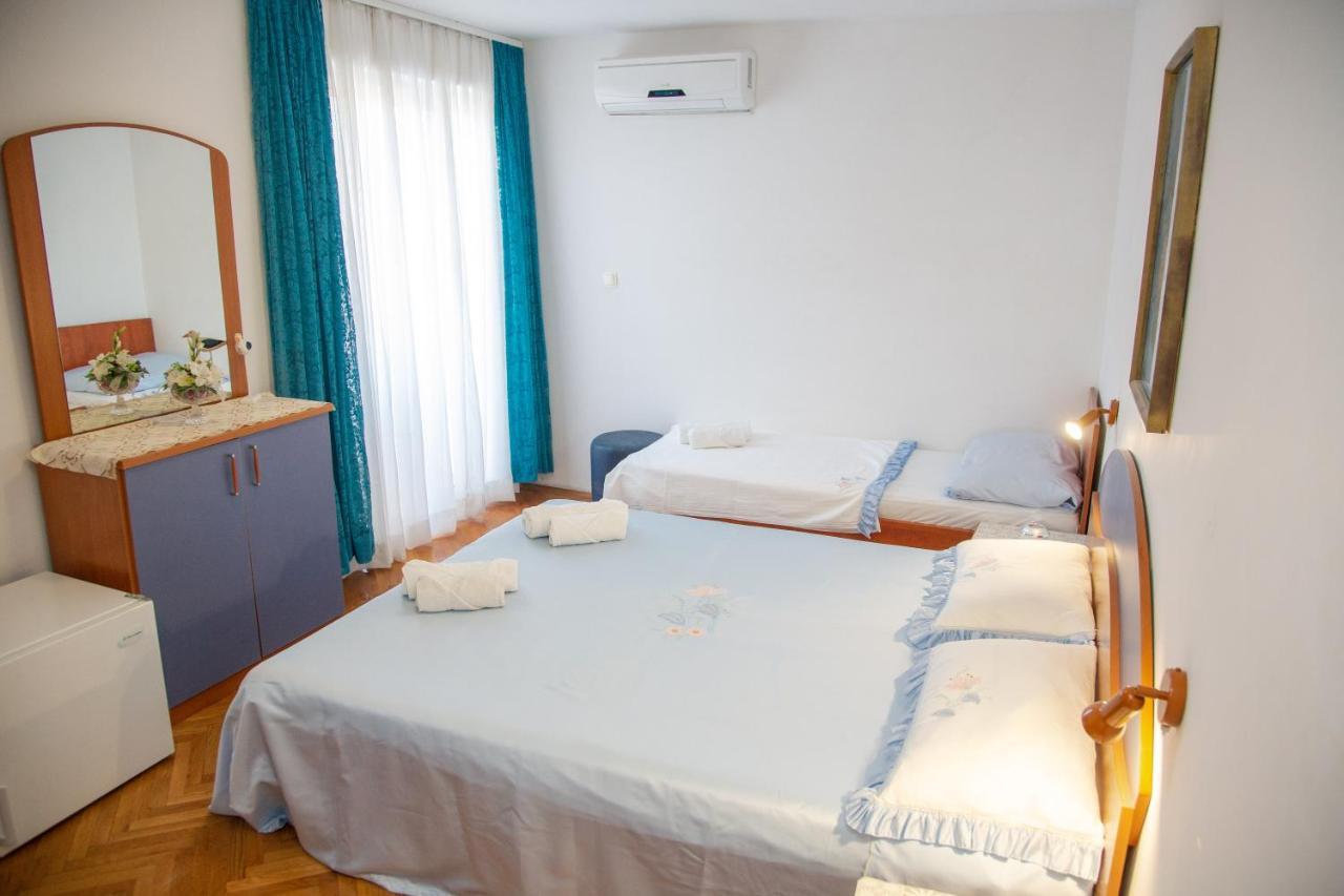 Rooms Magnolia With Pool Novalja Kültér fotó