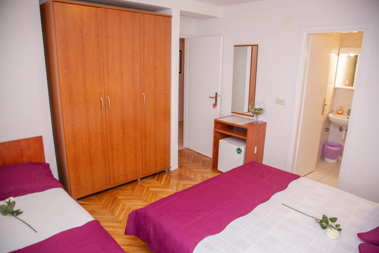 Rooms Magnolia With Pool Novalja Kültér fotó